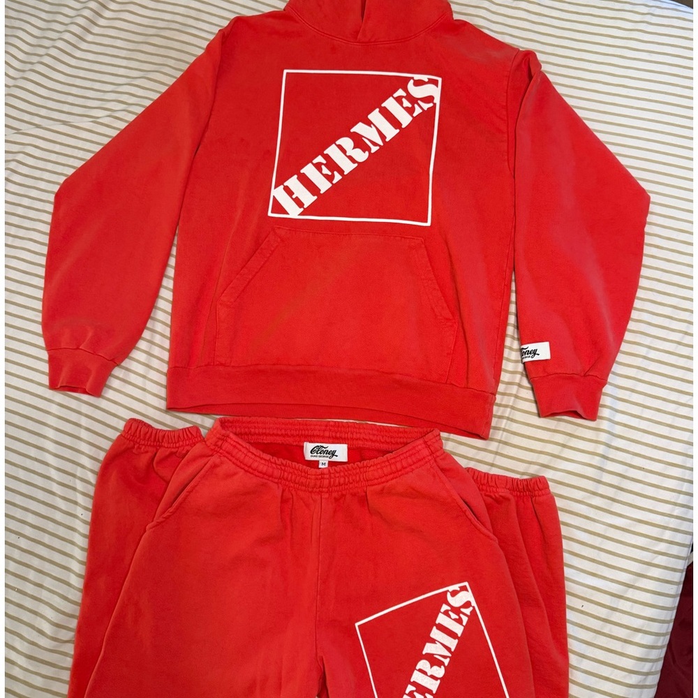 L’Orange sweatsuit Cloney by Duke George
